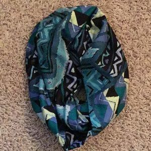 Infinity scarf